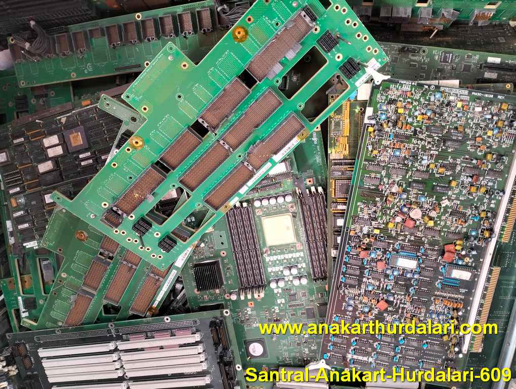 Server anakartı hurdaları